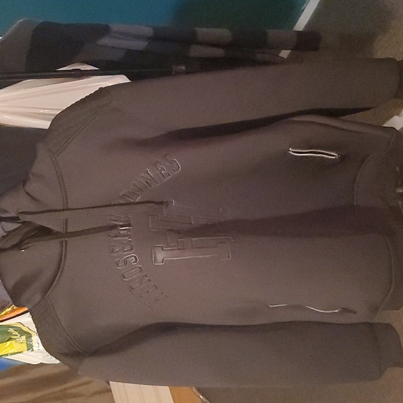 Hero and heroen black sweater - Picture 1 of 2